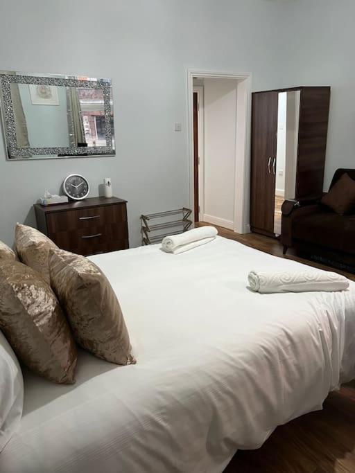 020- S3 Excellent central location in Paddington — отель с удобным расположением в Лондоне