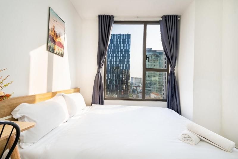 The Tresor - 1 and 2 bedrooms Apt - Free pool and gym — отель с удобствами в Хошимине