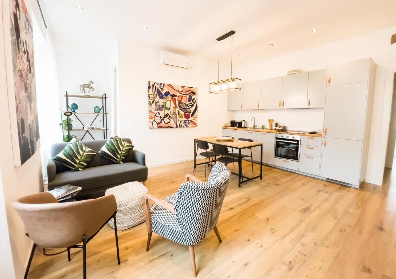 Easylife - Elegante e rifinita Dimora nello splendido quartiere di Porta Venezia — отзывы гостей и цены