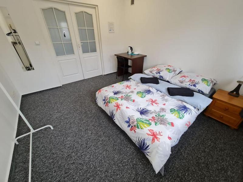 Fantastic - NS42 Room G — комфортный отель в Варшаве