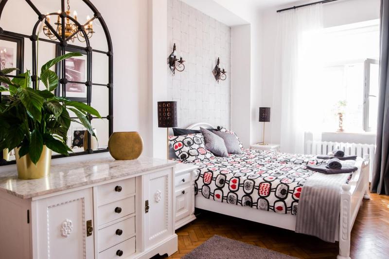 Цены на HALBY Luxury Rooms Chmelna 73B в Варшаве