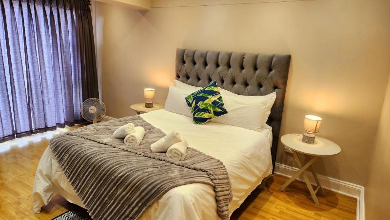 Prime location in The Firmont, Sea Point — комфортный отель в Кейптауне