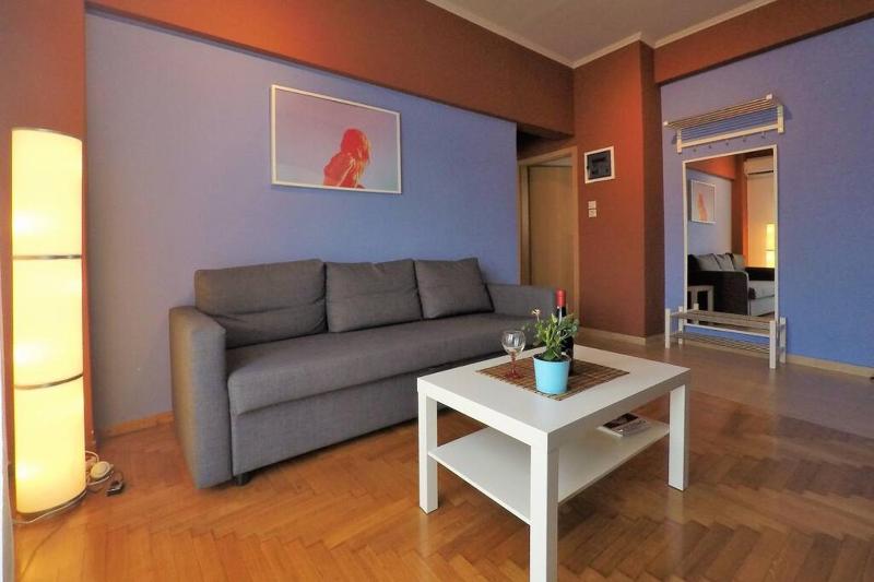 Modern apartment with Acropolis view — отель с удобствами в Афины