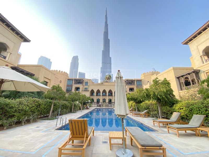 Incredible 2BR apartment, Downtown with Burj & Dubai Mall view by Rich Stay — комфортный отель в Дубае