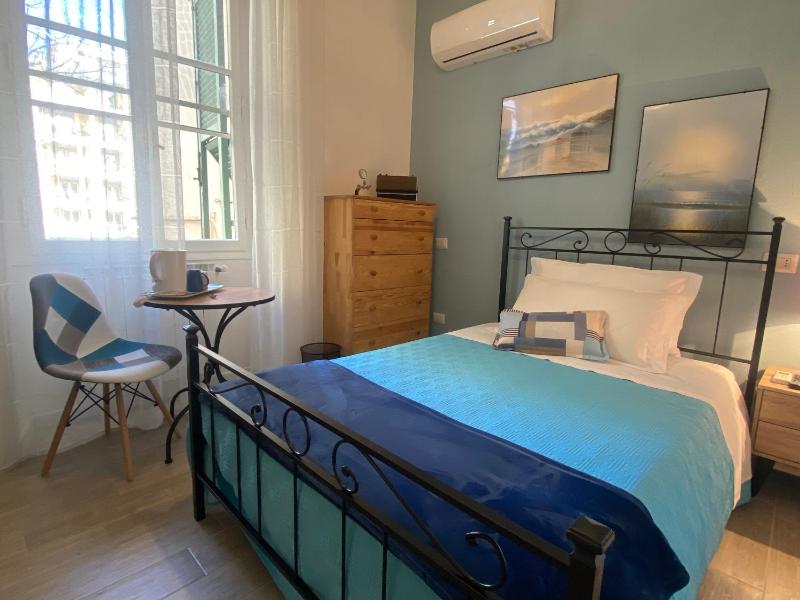 Iola Rooms a Cagliari - Accogliente guest house centrale