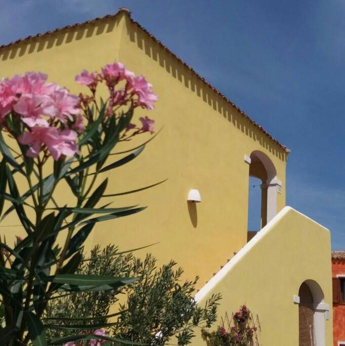 Trilocale Lussuoso a Aglientu - Villa con Piscina e Mare