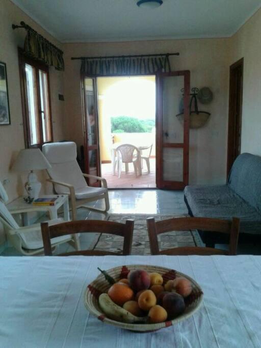 Trilocale Lussuoso a Aglientu - Villa con Piscina e Mare