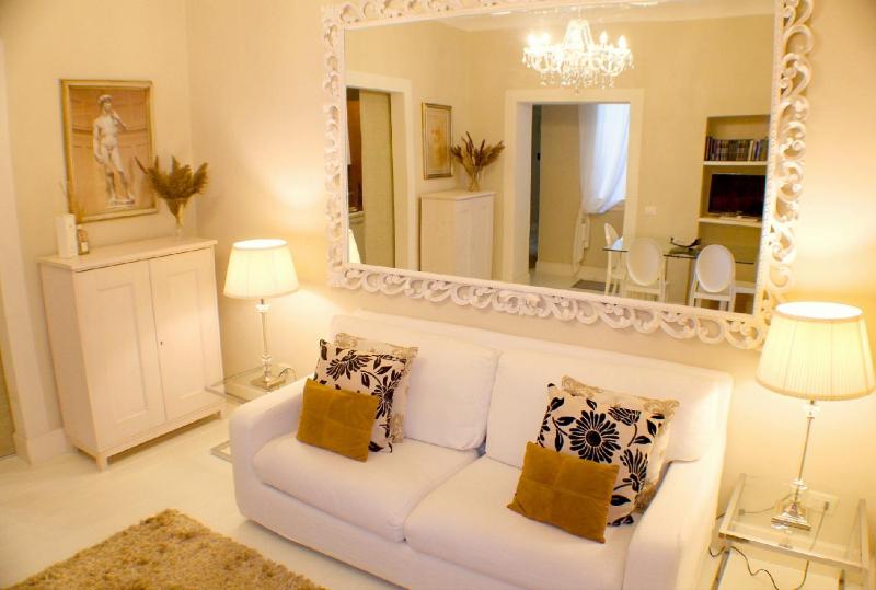 White Florence Suite — отель в Флоренции, Италия