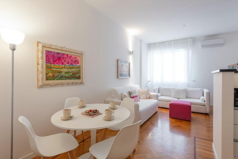 BnButler - Verona 12, Porta Romana District — отель с удобствами в Милане