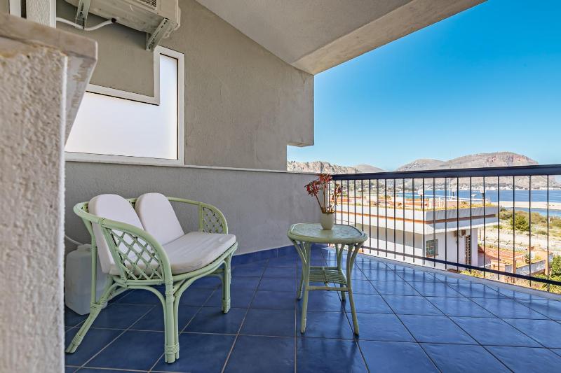 Addaura Wonderful Seaview Villa with Terraces — отзывы гостей и цены