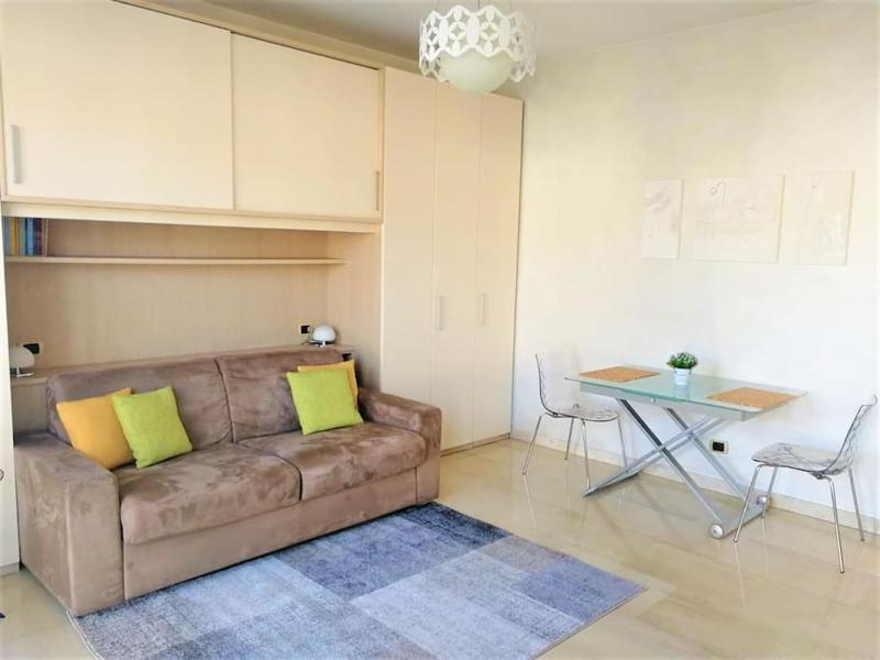 Цены на GEF House - Studio Apartment Bande Nere в Милане