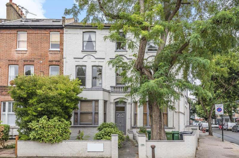 Chic 1 Bed Flat Zone 2 Hampstead Swiss Cottage — отель с удобствами в Лондоне