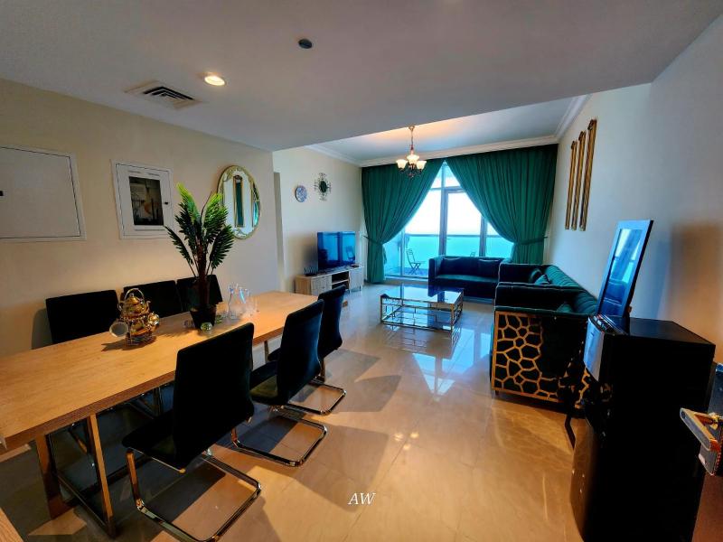 2 bedroom luxury beach apartment with Full seaView — комфортный отель в Аджман