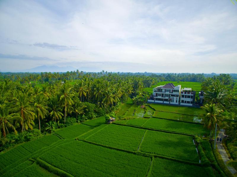 Цены на Luxe Villas Bali в Убуде