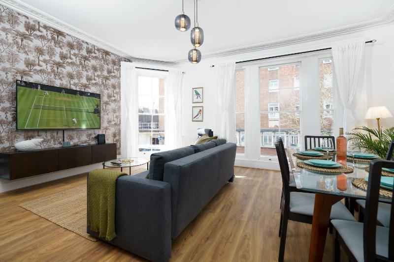Kensington Nest Serviced Town House — отель с удобным расположением в Лондоне