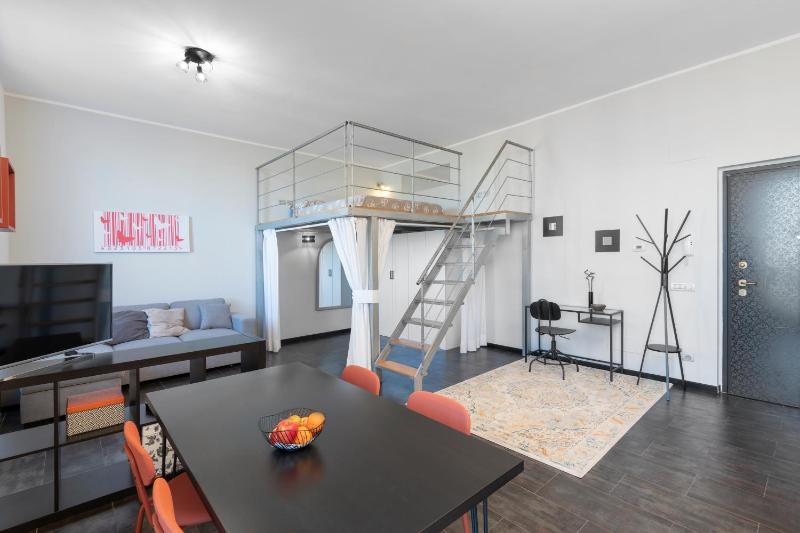 Accogliente Loft di Design in Bovisa — отель с удобным расположением в Милане
