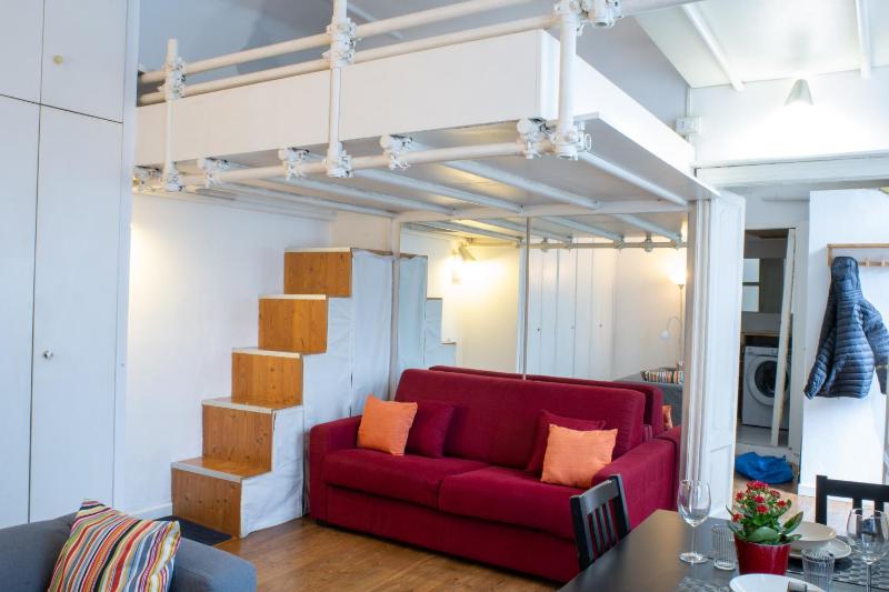 Цены на Accomodo MIB24 Bivano Navigli в Милане