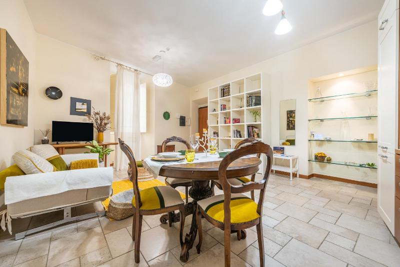 LE DAME di CASTELLO a Cagliari - Eleganza nel Centro