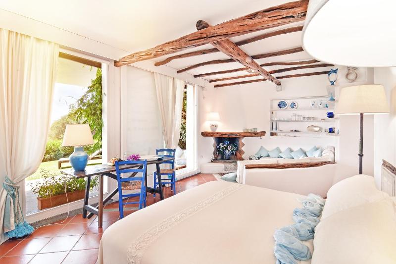 Karamare a Stintino - Elegante hotel con giardino e terrazza