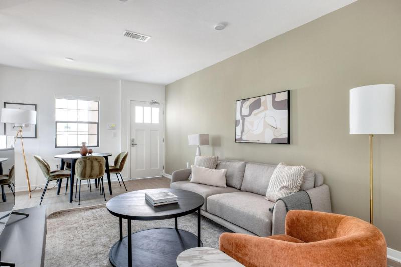 Цены на Westwood 3BR w WD nr Westwood Village LAX-888 в Лос-Анджелесе