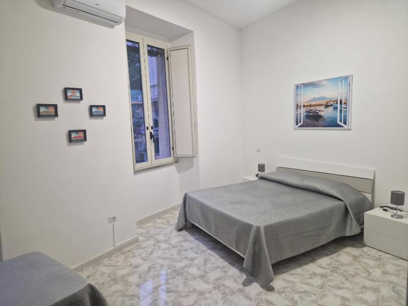 Vicolo 16 Guest House — отель с удобствами в Неаполе
