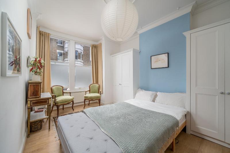 JOIVY Eclectic flat with Garden — отель с удобствами в Лондоне