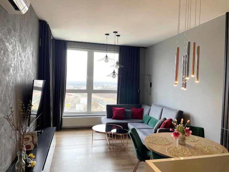 Praga 23rd Floor High-Class Apartment — комфортный отель в Варшаве
