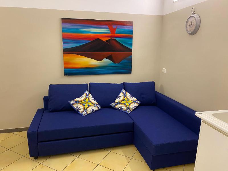 Цены на Kiki Suite Napoli Centro в Неаполе