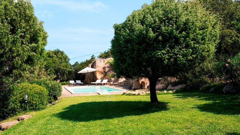 Villa Lu Muntiggiu 12 ad Arzachena - Lussuosa con piscina