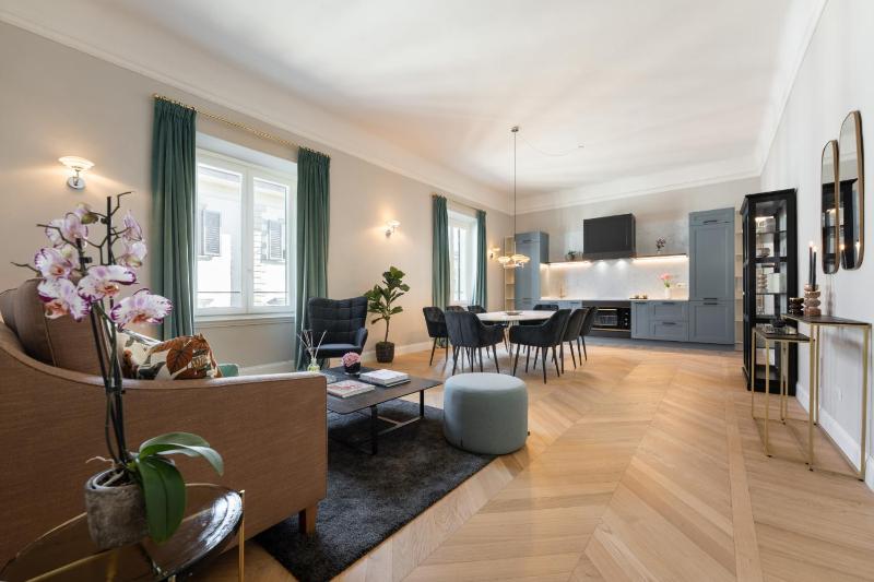 Apartments Florence- Granduca Penthouse — отель с удобствами в Флоренции