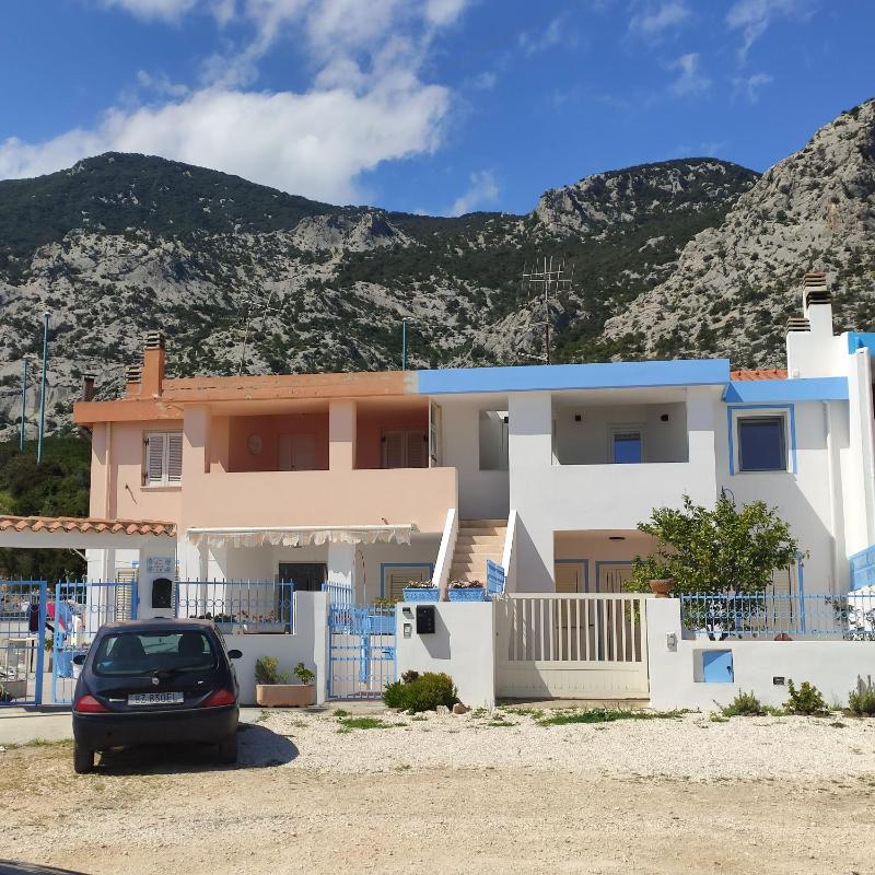 IGNIS a Cala Gonone - Moderno appartamento vista mare