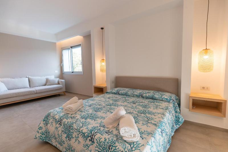 Molo Brin Rooms & Suites a Olbia - Affittacamere con vista mare