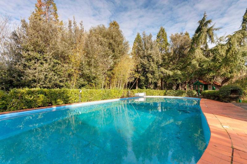 Peaceful Villa in Firenze with private pool — забронировать отель в Флоренции