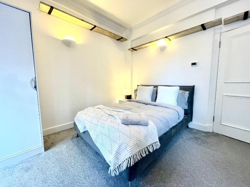 Цены на Cosy 1 bedroom flat in Marylebone в Лондоне
