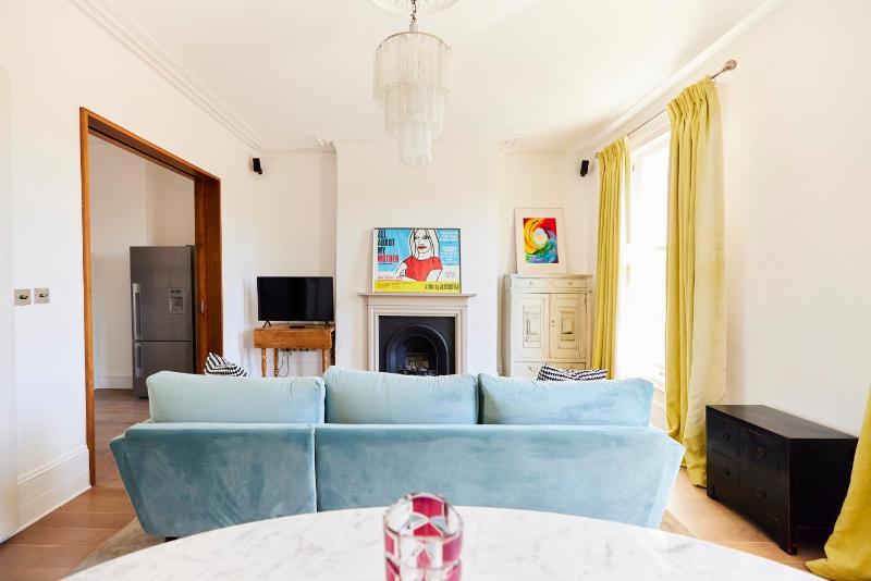 The Walterton Sanctuary - Bright 3BDR Flat — отзывы гостей и цены