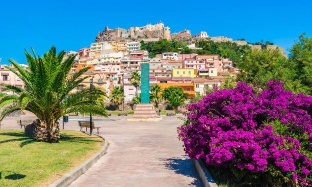 CASA CHIARA a Castelsardo - Lussuoso apt con piscina