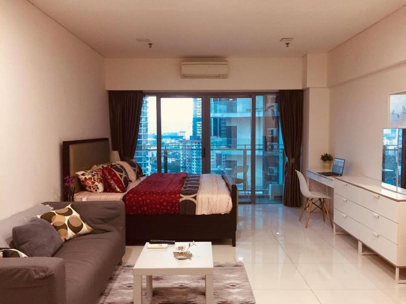 Joyful and Jolly at Mercu Summer Suites — забронировать отель в Куала-Лумпуре