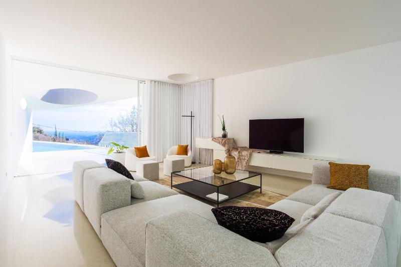 VILLA EDEN VI4344 By RivieraHoliday Homes — забронировать отель в Николь