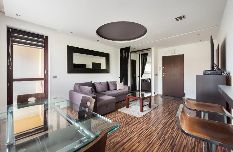 Gorczewska Violet Apartment — комфортный отель в Варшаве