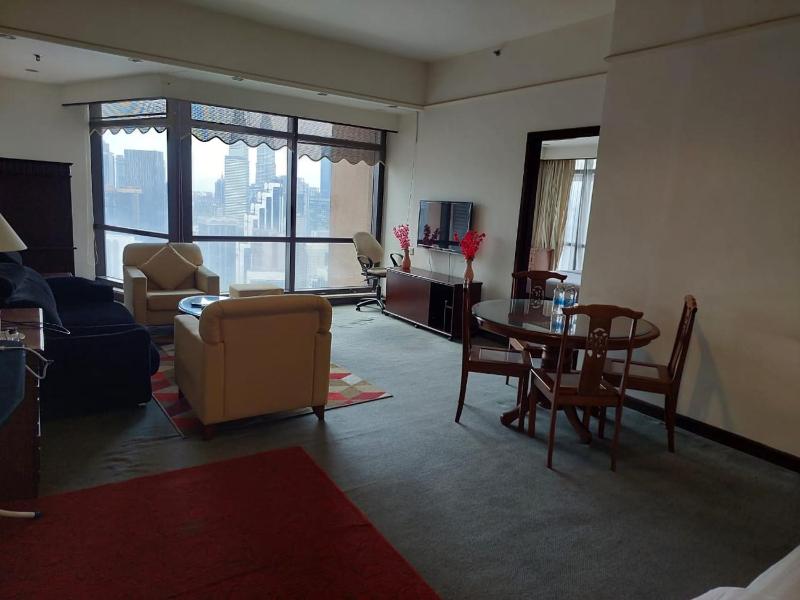 TWO BEDROOM SUITES at TIMES SQUARE KL — отель с удобным расположением в Куала-Лумпуре