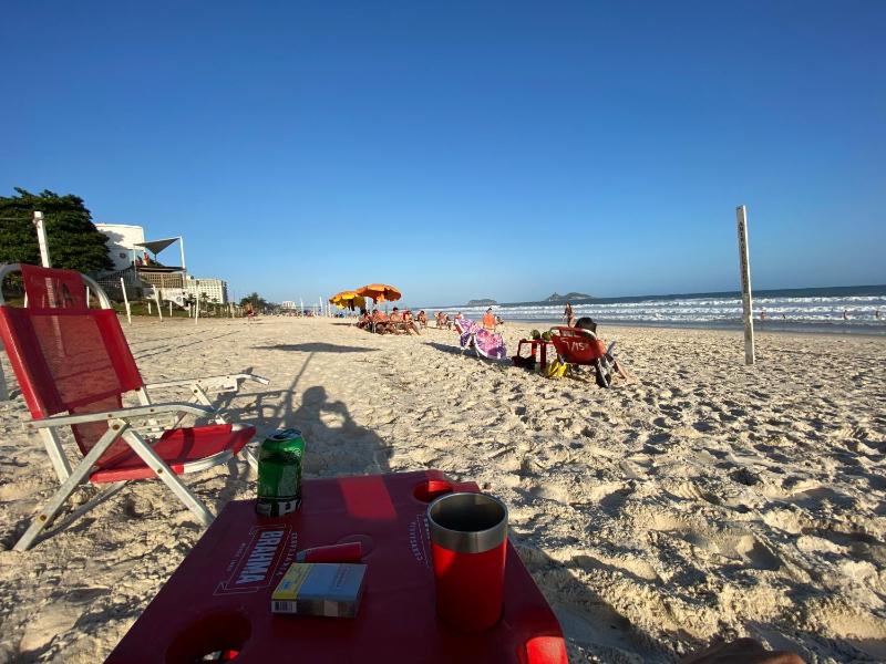 Belo apto na BARRA DA TIJUCA -RJ 10 MINUTOS DA PRAIA P ATE 6 PESSOAS — отель с удобным расположением в Рио