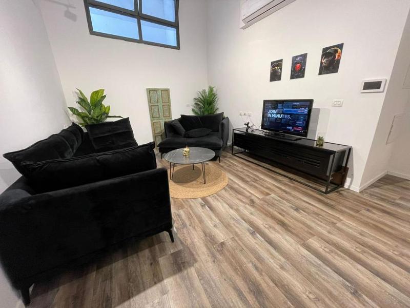 Florentine Love Suite Tel Aviv — отель с удобным расположением в Тель-Авиве