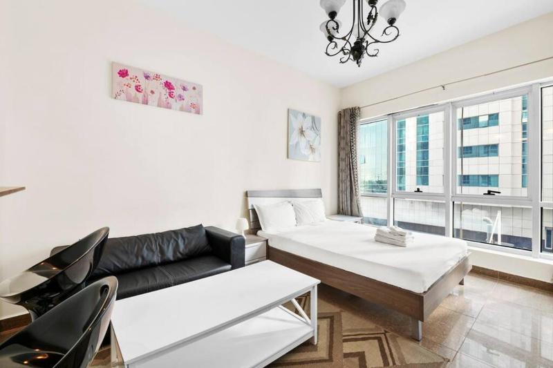 StoneTree - Marina Diamond Studio - Near Metro Station — отель с удобным расположением в Дубае