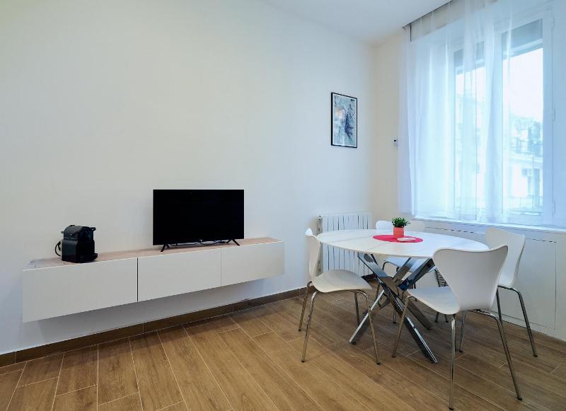 Suity I cozy leila apartment — отель с удобным расположением в Милане