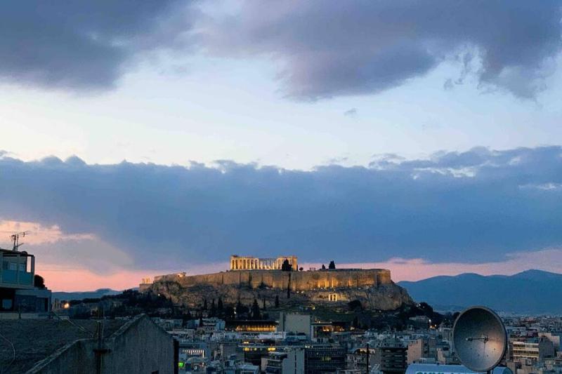 Цены на Luxury Athens Apartment with Breathtaking Views в Афины