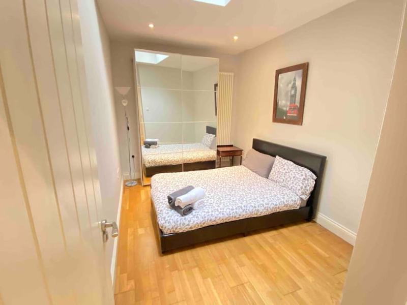 Skylight 3 bedrooms Central London — забронировать отель в Лондоне
