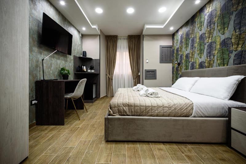 Цены на Chris Home в Неаполе