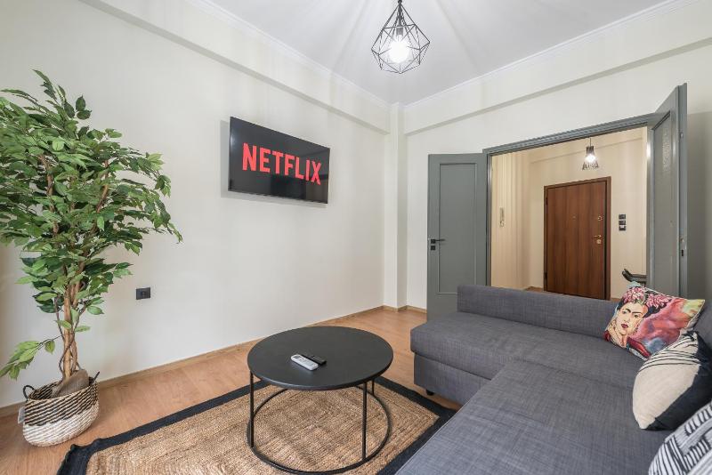 Athens center spacious apartment — отзывы гостей и цены