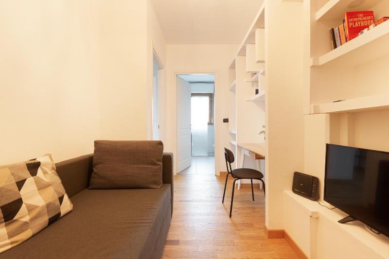 Milan Comfy Apartment x3 - with Balcony — отзывы гостей и цены