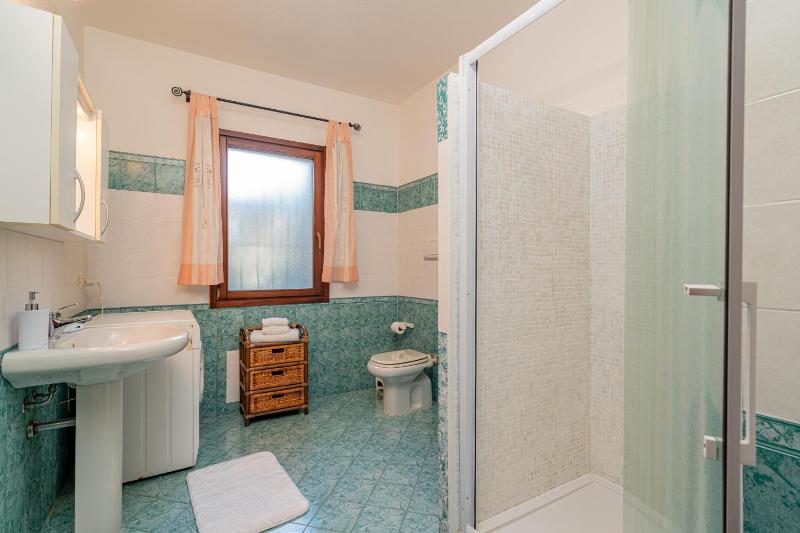 Casa Helen a Olbia - Spazioso Appartamento con Terrazza